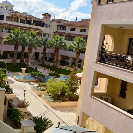 Queens Gardens - Kato Paphos - Next To Kings Ave Mall --- By Yiota Exterior photo